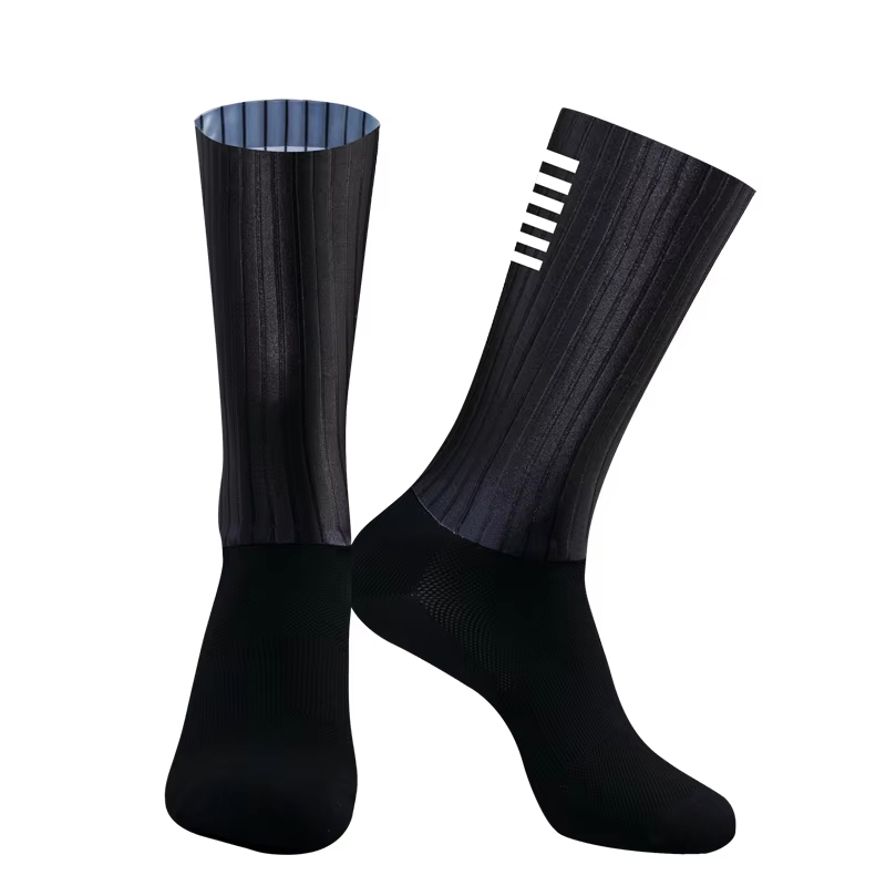 جوارب ركوب الدراجات من السيليك - مراجعة Sock Garter Men وسعره
